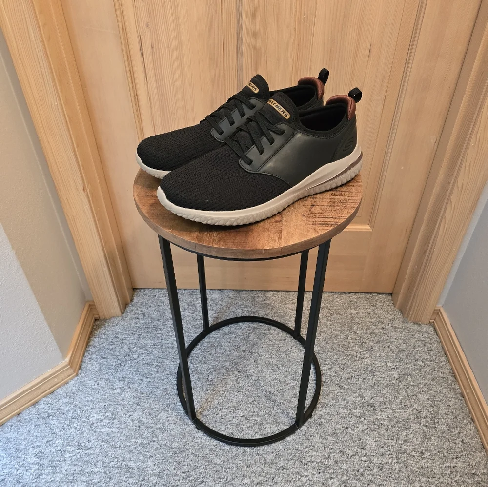 SKECHERS Shoes Men's Black Brown 13 Slip On Classic Fit Memory… - Picture 4 of 9